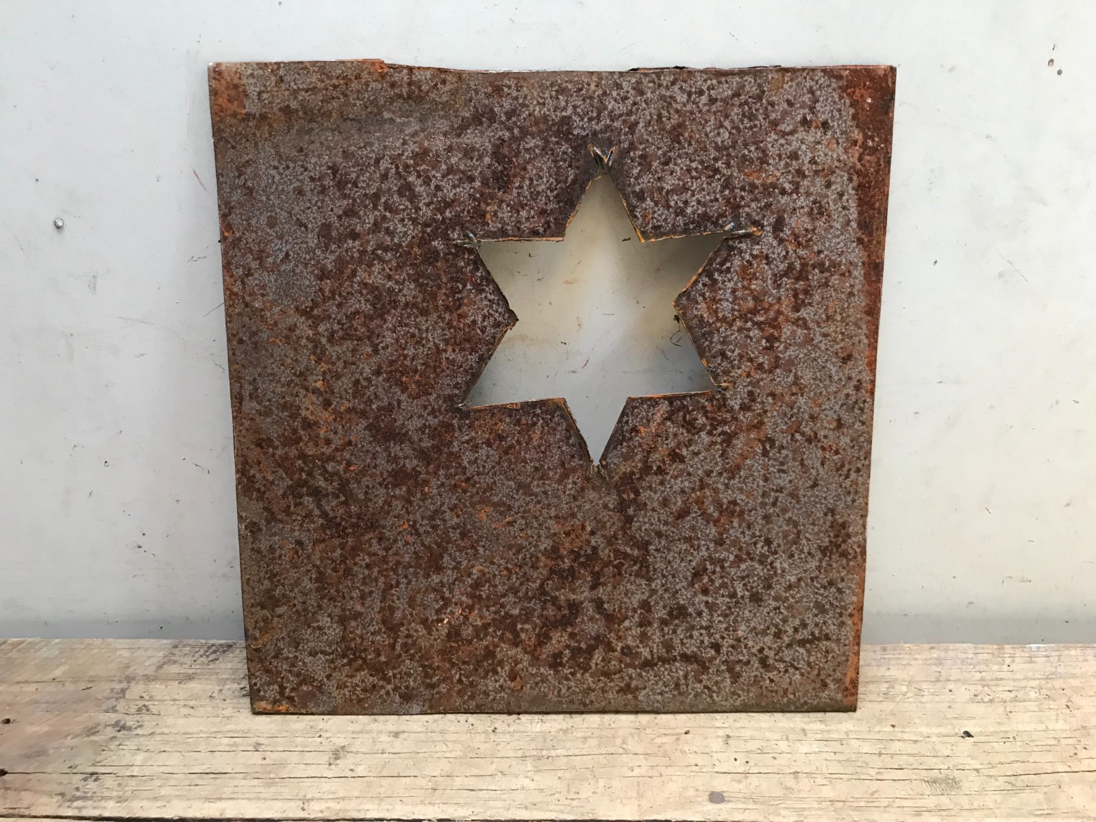 Rusty Colorfull Steel Sheet Metal 15 10″ x 10 1/4″ Star Wall Art Garden Decor