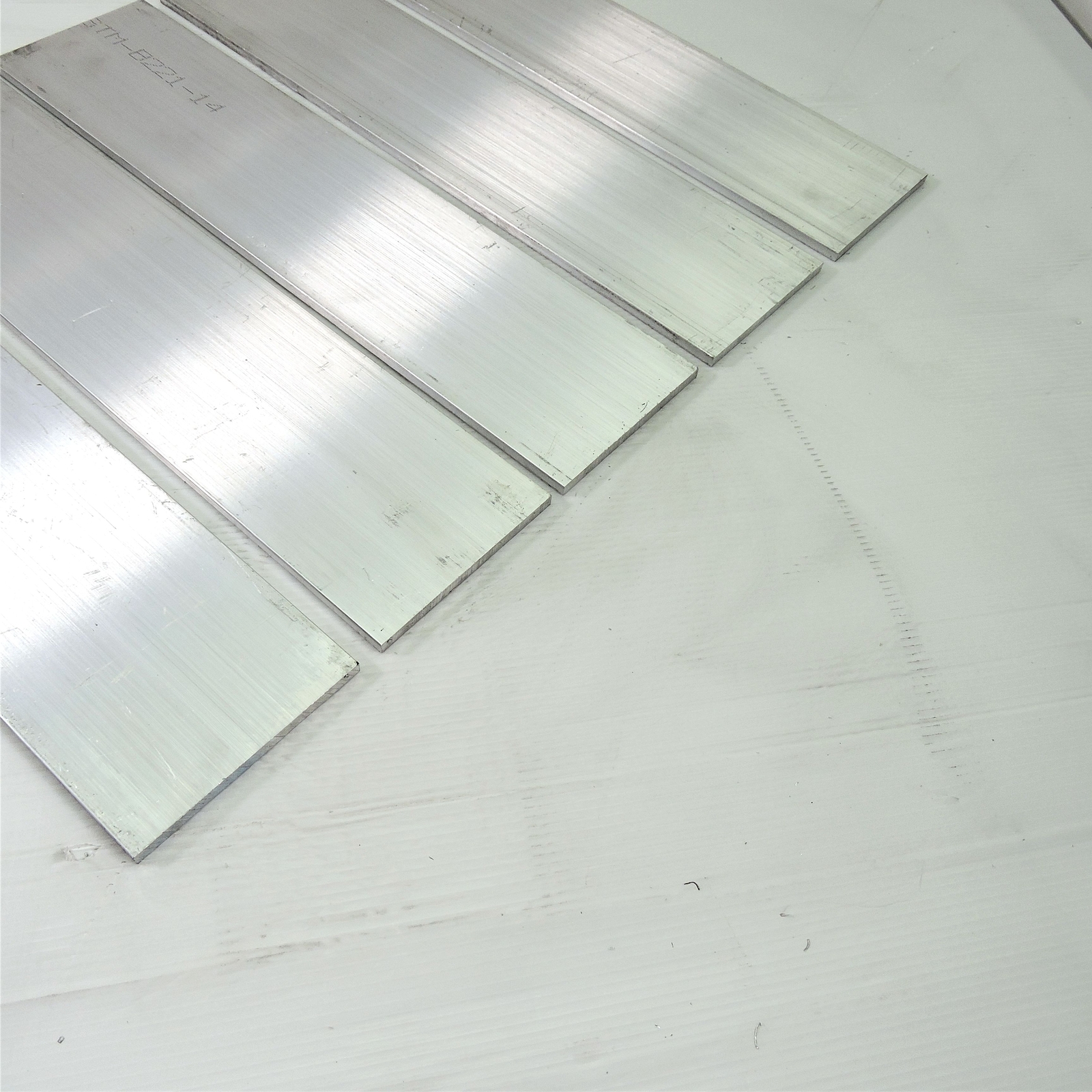 .375″ x 3.5″ Aluminum 6061 FLAT BAR 17.5″ Long new mill stock QTY 5 sku K615