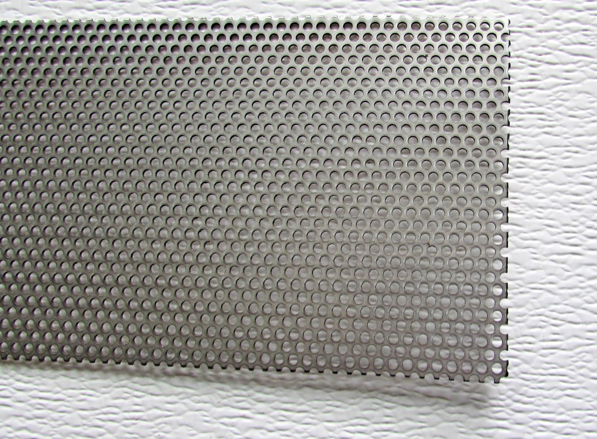 1/8″ HOLES—18 GAUGE 304 STAINLESS PERFORATED SHEET– 6″ X 24″