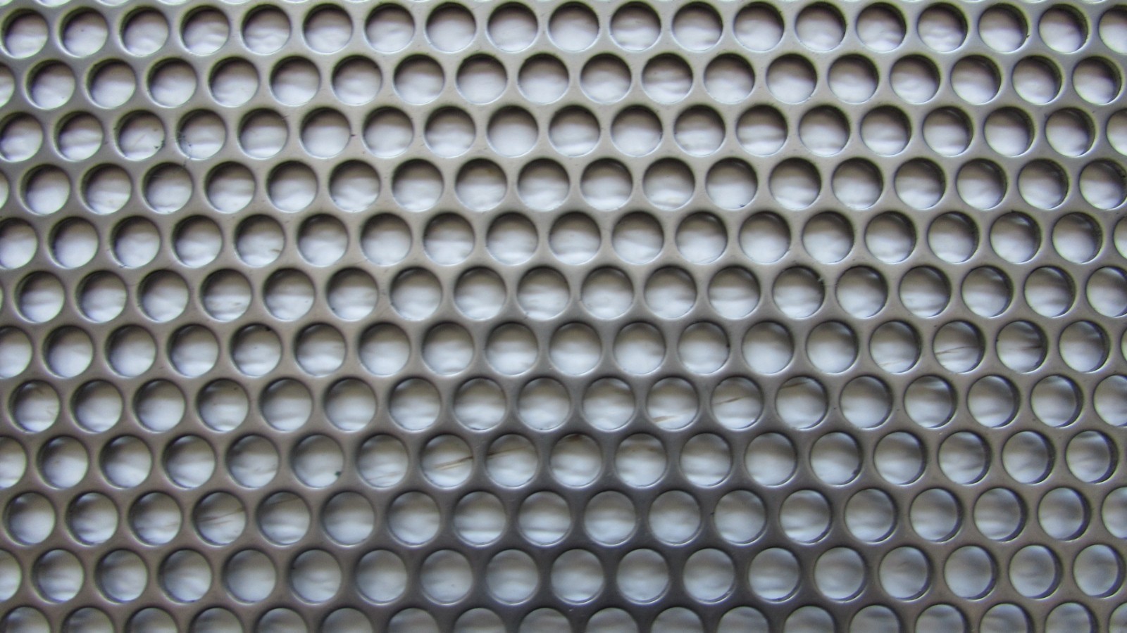 1/4″ HOLES–16 GA.-(0598)-304 STAINLESS STEEL PERFORATED SHEET—10-1/4″ X 24″