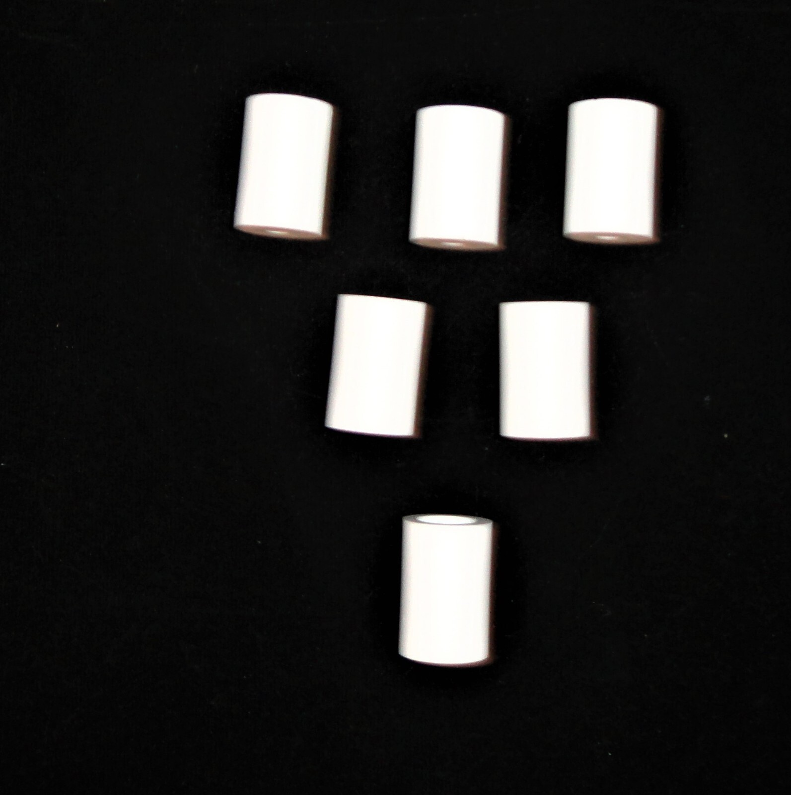 LOT OF SIX 1.070″ L x 0.750″ OD COUNTERBORED 96% ALUMINA BUSHING No.: 294