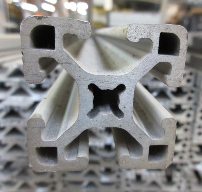 80/20 T-SLOT ALUMINUM EXTRUSION 1515-LS 1.5″ X 1.5″, 4-OPEN SLOT 21″ LENGTH