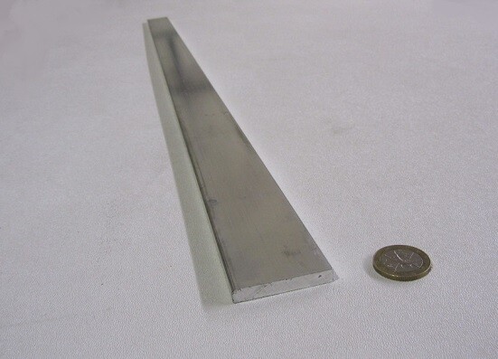 6061 T6 Metric Aluminum Bar, 6 mm Thick x 40 mm Wide x 3 Ft Length