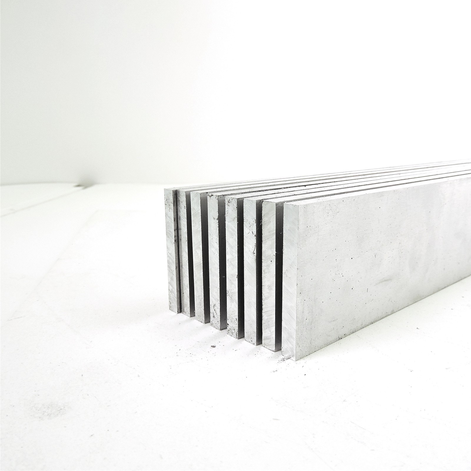 .5″ thick 1/2 Aluminum 6061 PLATE 1.875″ x 12.625″ Long QTY 8 sku 206312