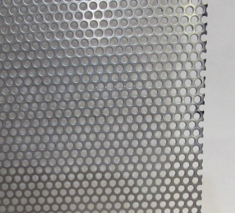 1/8″ HOLES–18 GAUGE 304 STAINLESS STEEL PERFORATED SHEET –11.5″ X 12″