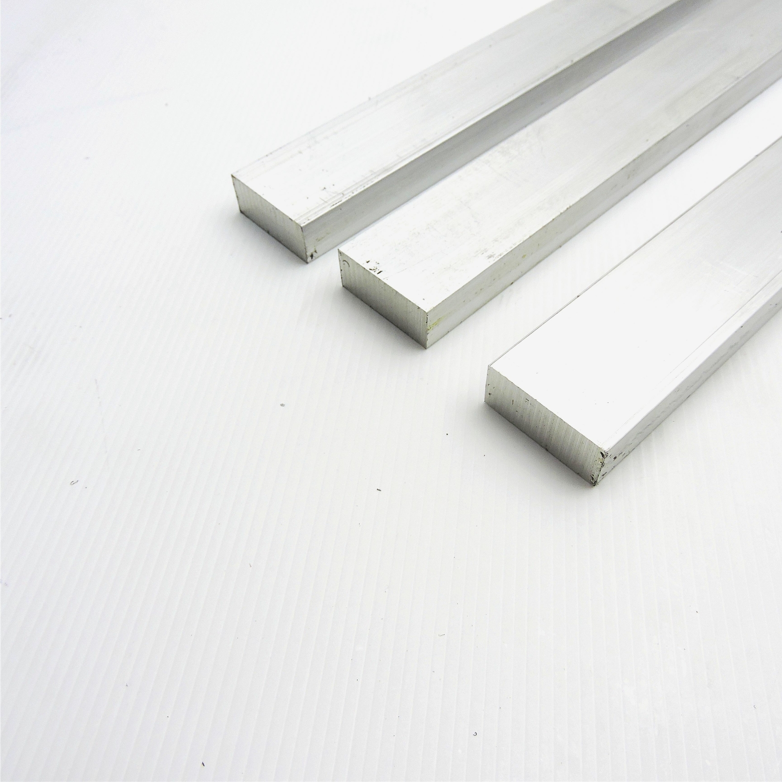 .375″ x 1.75″ Aluminum 6061 FLAT BAR 37.125″ Long new mill stock QTY 3 sku A627