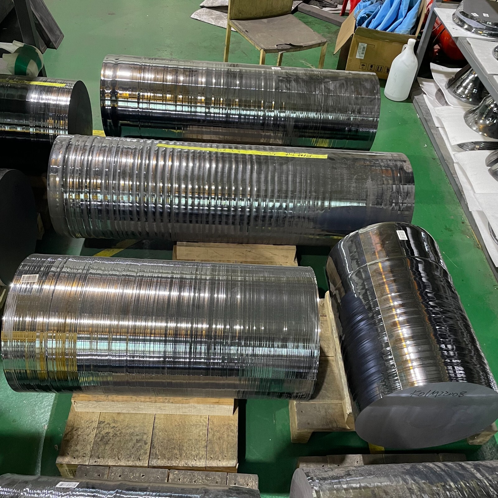 Large Diameter Silicon Ingot ( Diameter: 385mm / Resistivity: 0.02)