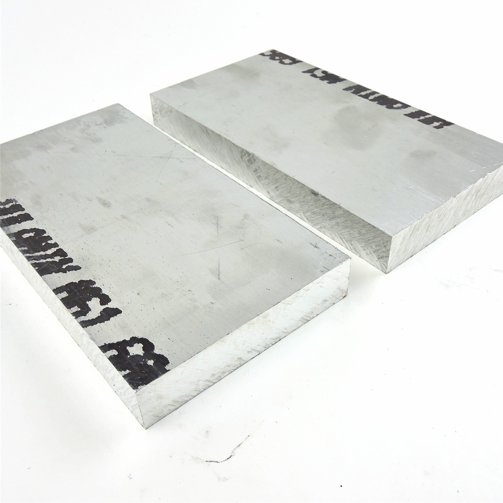 1.125″ thick 1 1/8 Aluminum 6061 PLATE 5.625″ x 9.375″ Long QTY 2 sku 241367