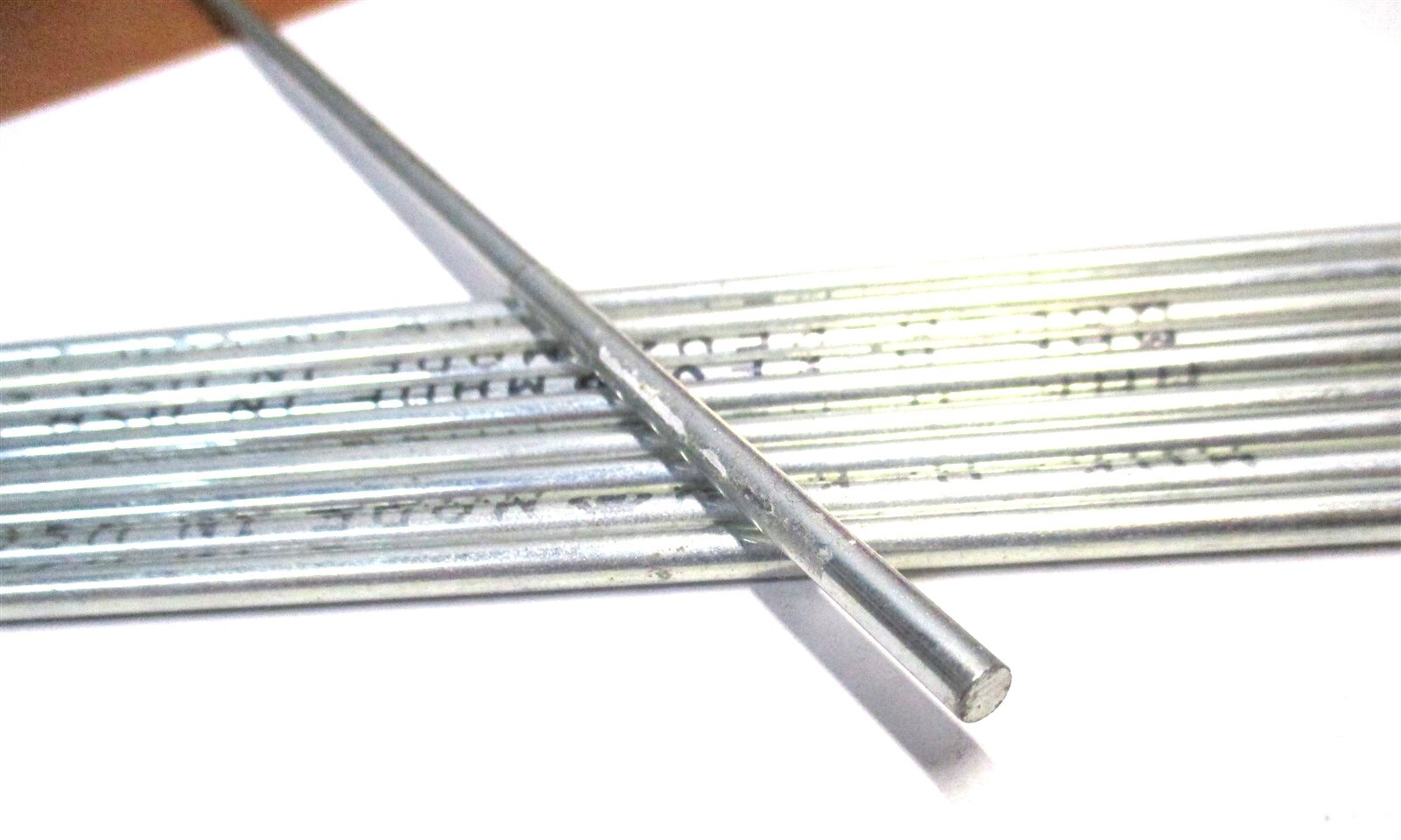 Mak-A-Key 5/32″ x 12″ Stainless Steel Round Bar Stock – Lot of 10