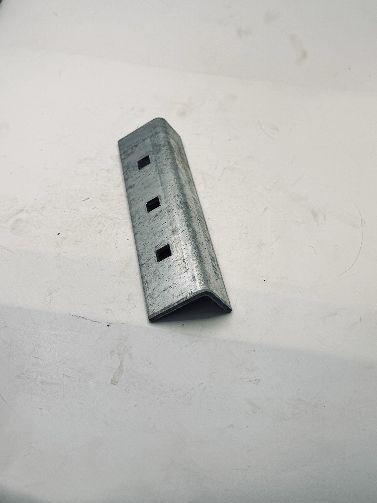 Horizontal Step Plate 3 Hole Galvanized Steel 6-1/2″ x 1-1/2″ x 1″ x 1/8″