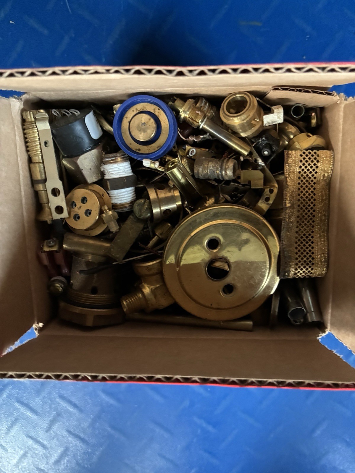 10 lbs of Scrap Dirty Brass Small Parts • Crafting Casting Smelting 1