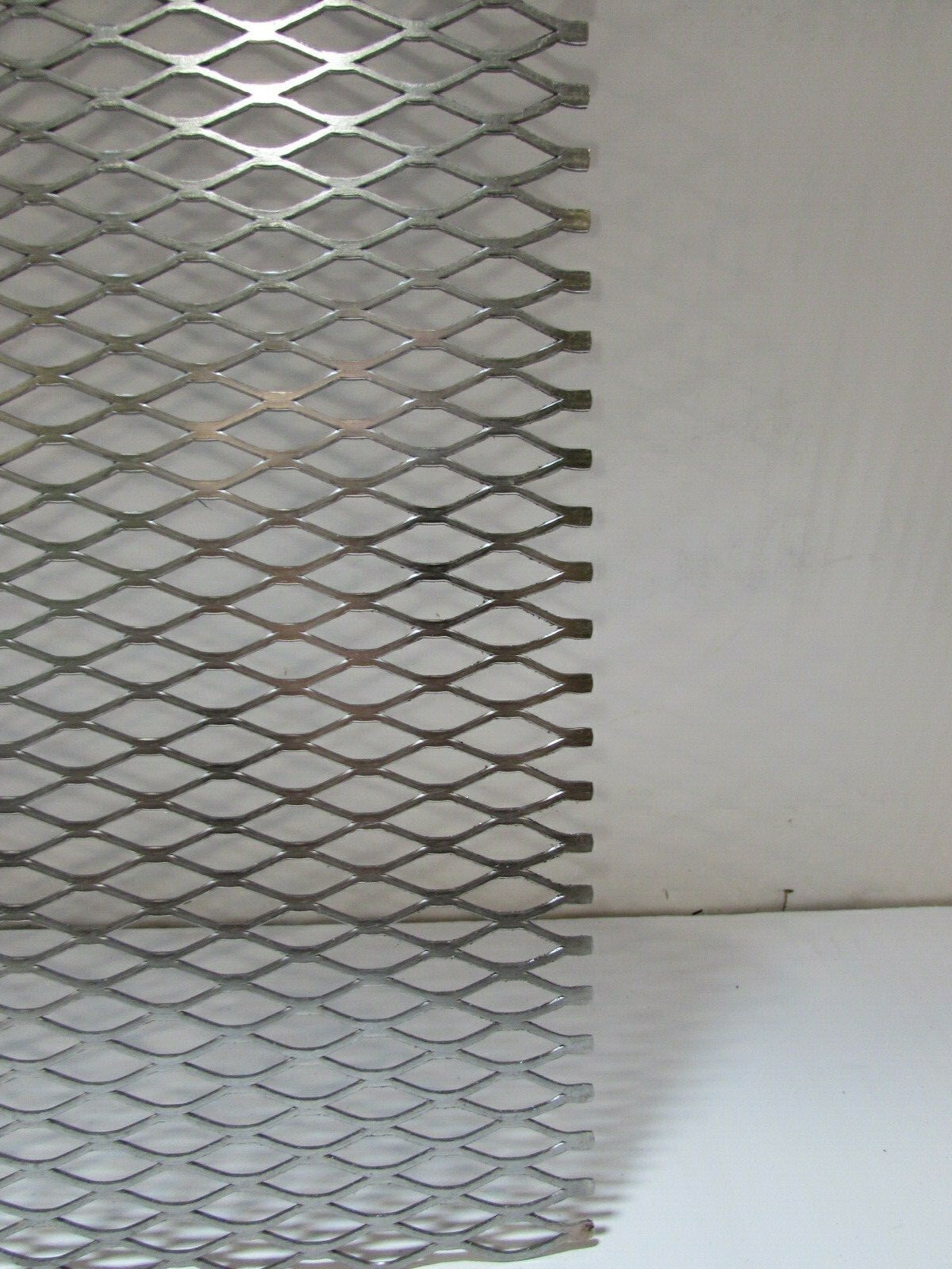==1/2″-#16– 304 STAINLESS STEEL EXPANDED METAL 12″ X 18″===