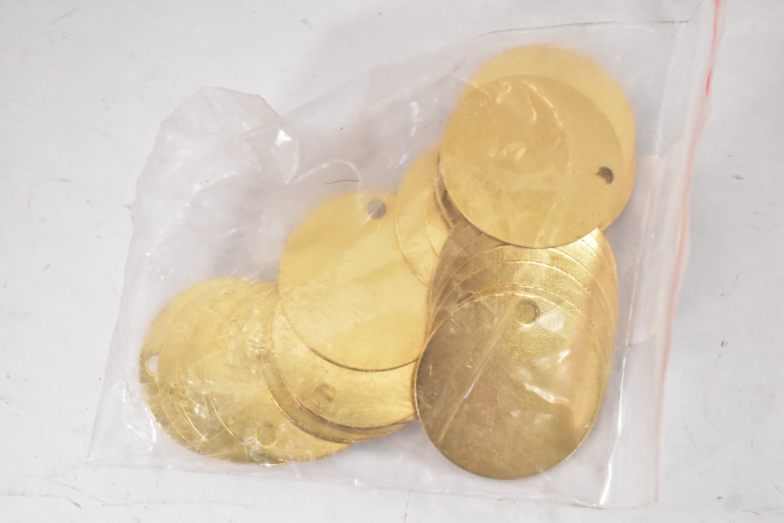 Lot of 25 Round Brass Blank Tags Set 1-1/2″ H x 1-1/2″ Wide Metal 0375100