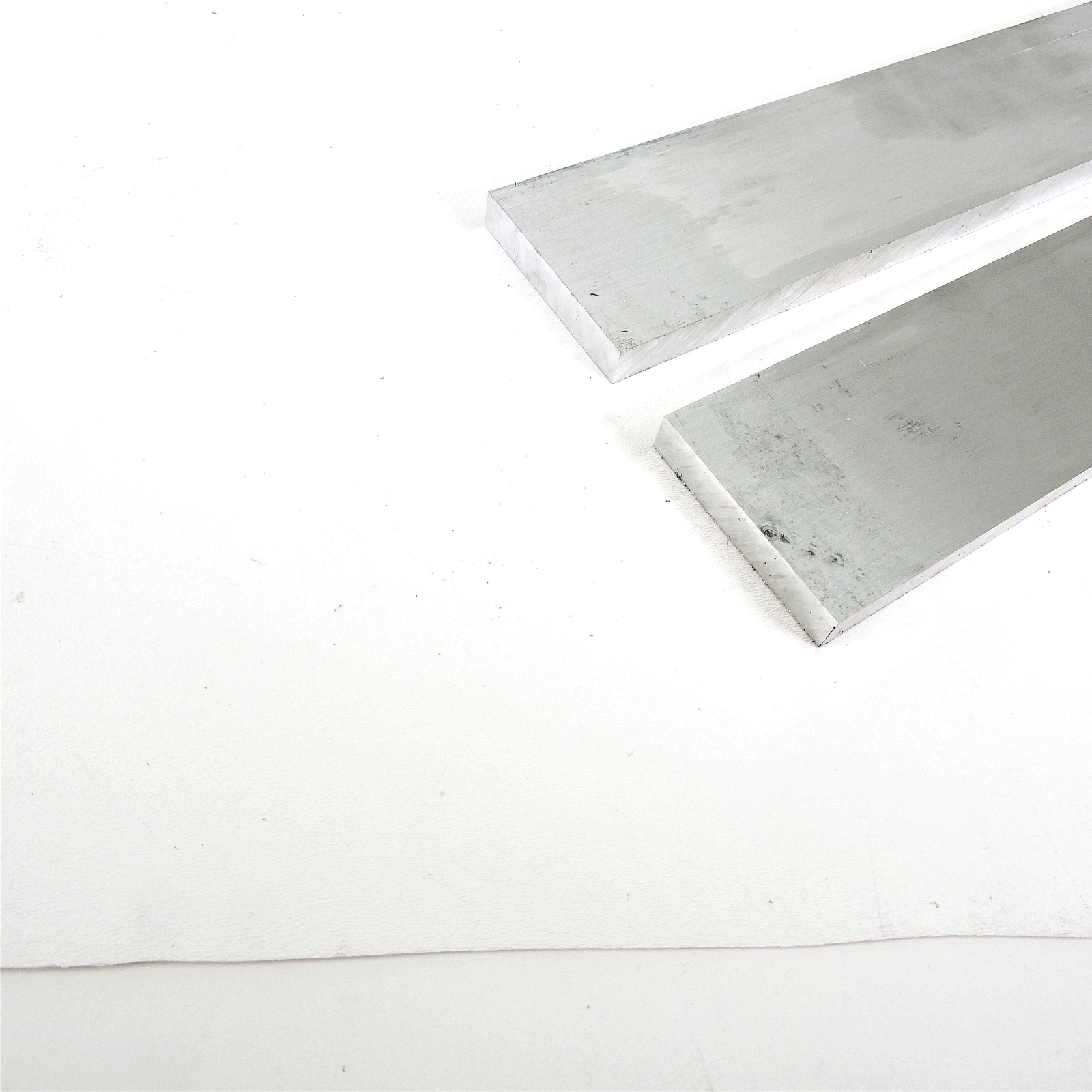 .625″ thick 5/8 Aluminum 6061 PLATE 2.5″ x 24″ Long QTY 2 sku 335202