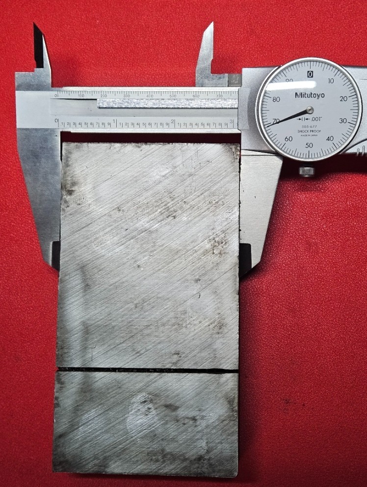 D2 Tool Steel Block Flat Stock 5.555″ L x 3.070″ W x 1.290″ Thick, 6Lb 1.8Oz.