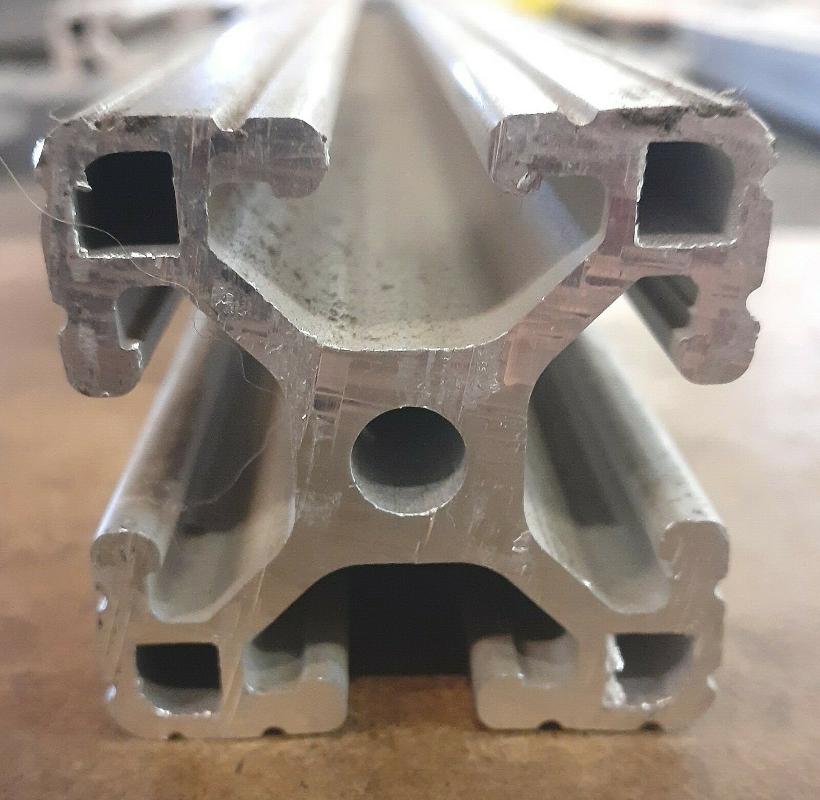 80/20 T-SLOT ALUMINUM EXTRUSION 1515-LITE, 1.5″ X 1.5″, 4-OPEN SLOTS, 20-1/8″ L