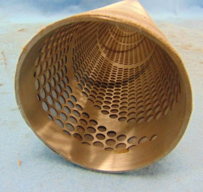SANICLEAN 316L SS PERF. IN LINE STRAINER 31-1/4″ L X 3″ DIA. 1/4″ HOLES W/MESH