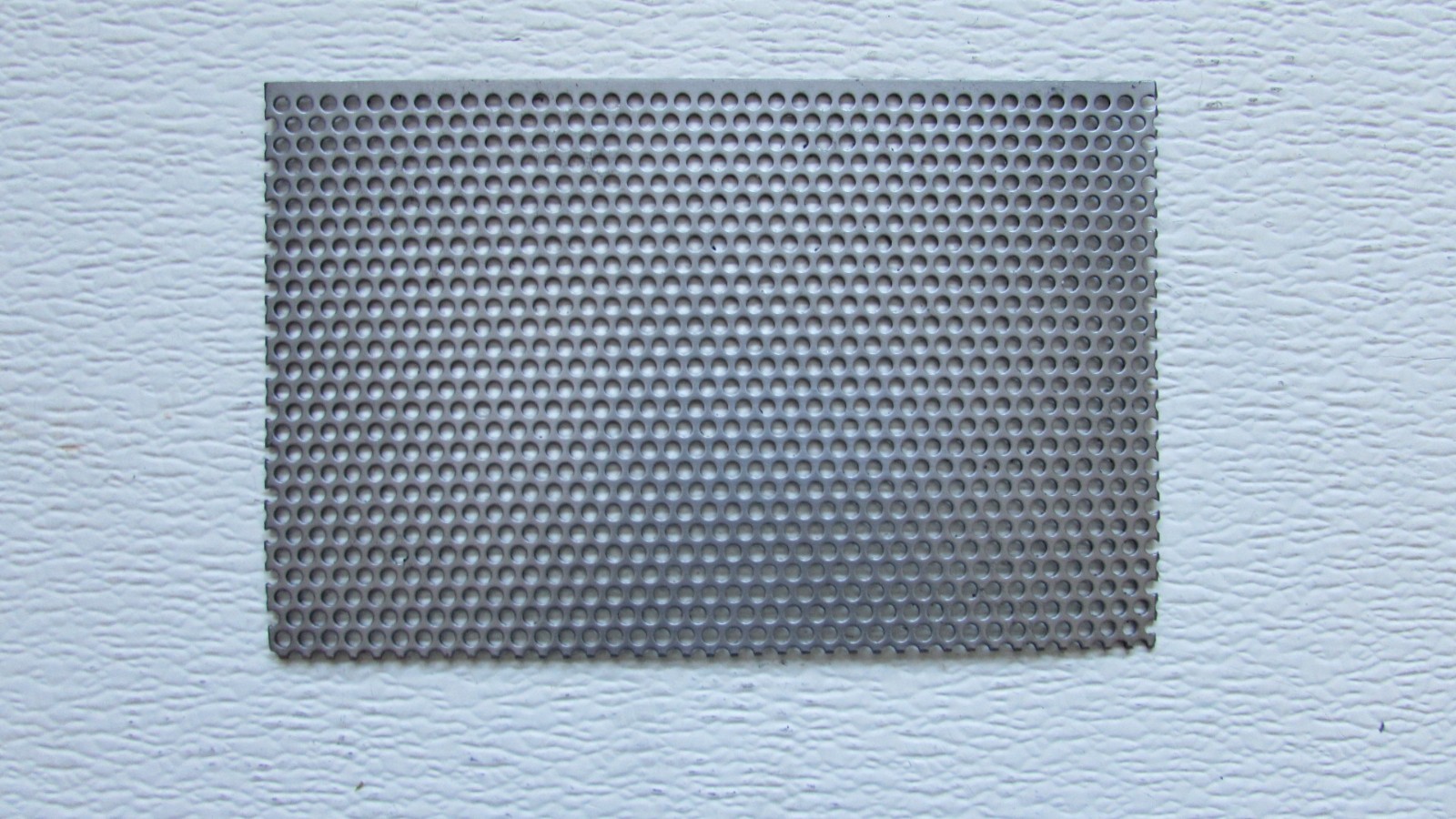 1/8″ HOLES-18 GAUGE– 304 STAINLESS STEEL PERFORATED SHEET –4-1/4″ X 7″