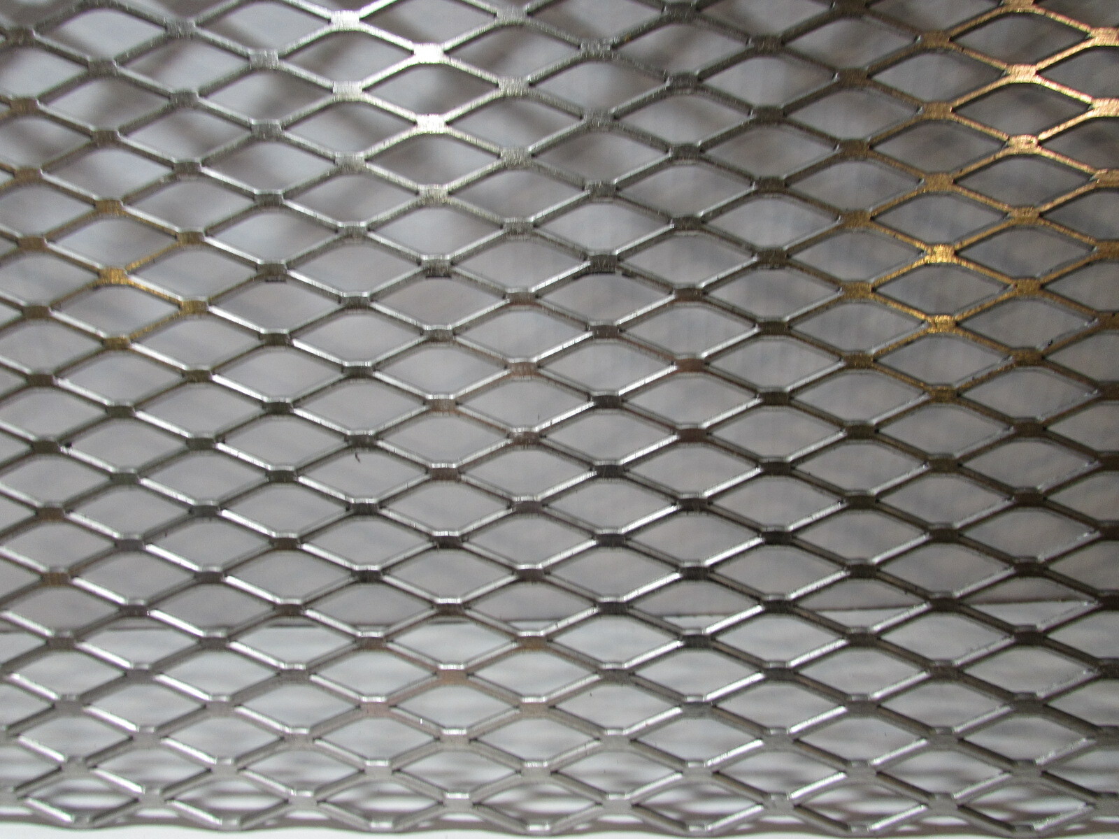 3/4#9 304 STAINLESS STEEL FLATTENED EXPANDED METAL–6-1/2″ X 20-3/4″