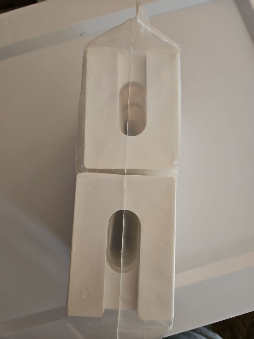 Bridge Fasteners 3/8x3x4 Jumbo Horseshoe Plastic Shims White 25 Count