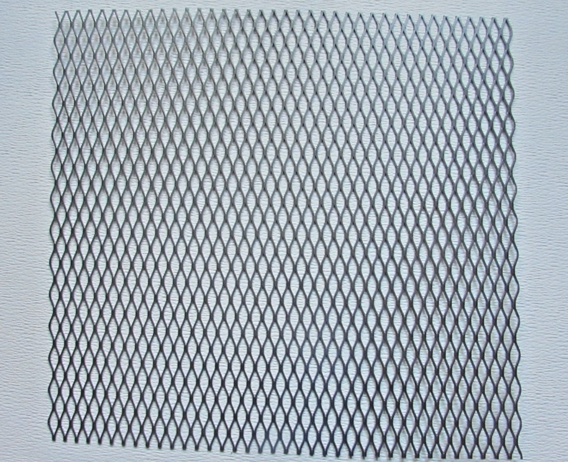 1/2″–#16 GAUGE– 304 STAINLESS STEEL FLATTENED EXPANDED METAL–13-1/4″ X 22″