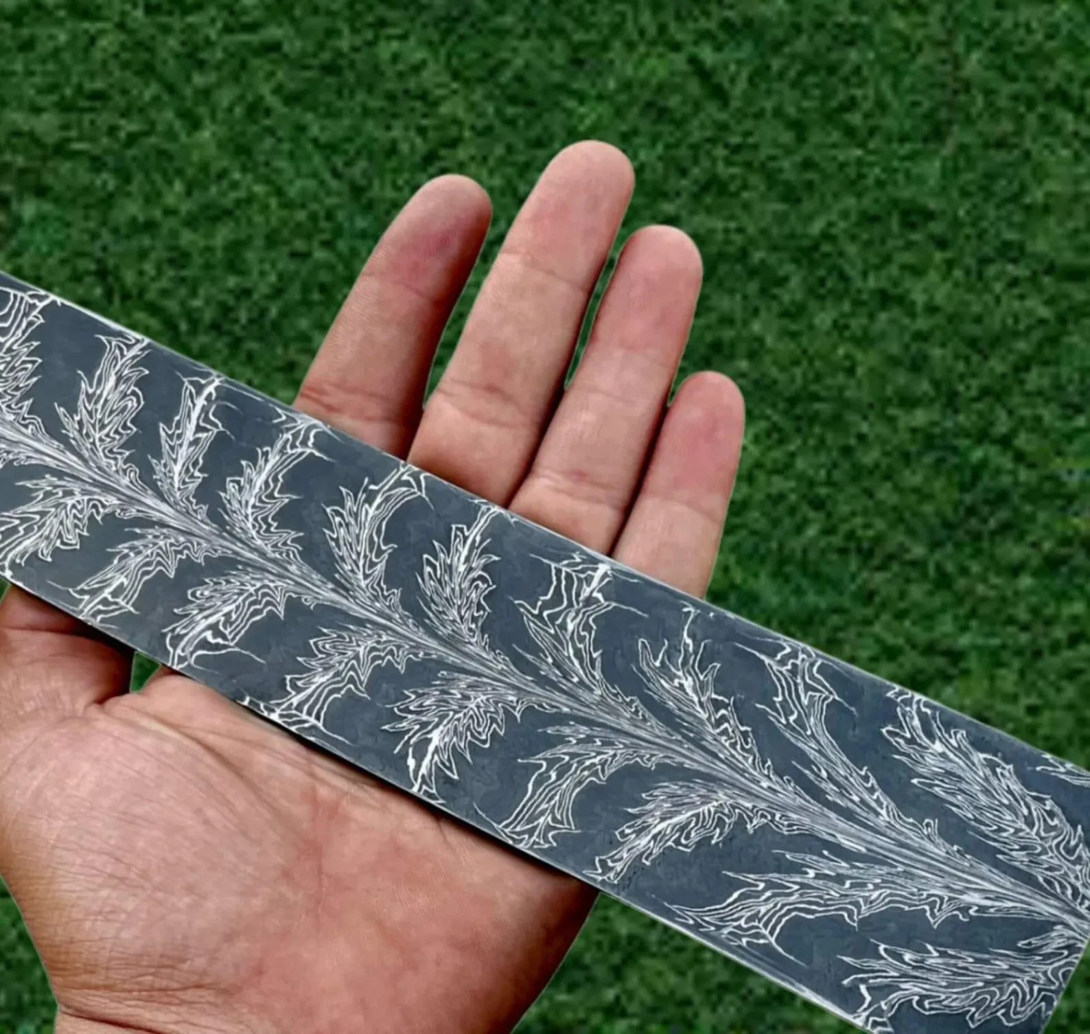 Handmade 1095 & 15N20 Feather Pattern Damascus Steel Billet for Knife Making