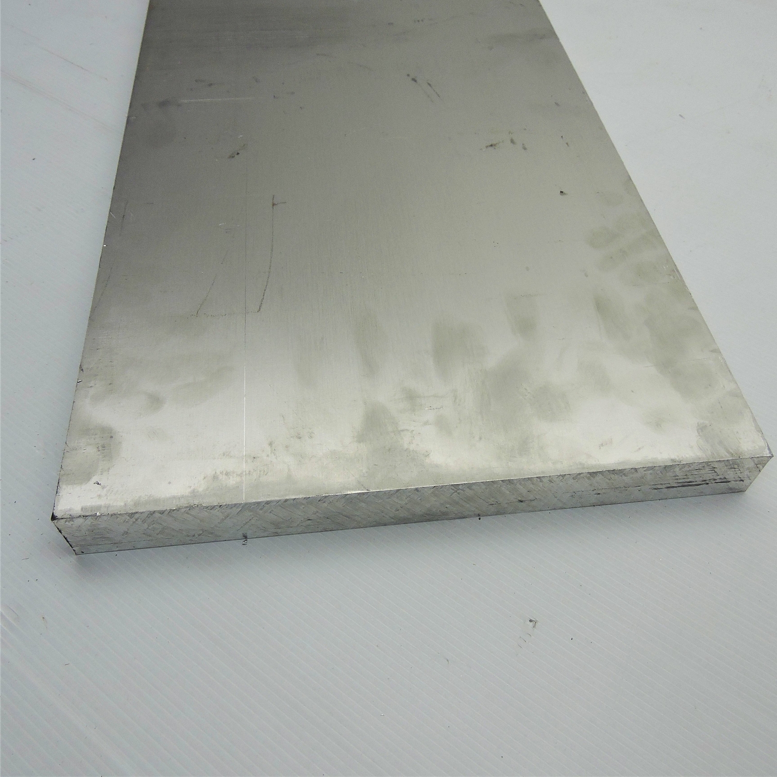 1.125″ thick 1 1/8 Aluminum 6061 PLATE 10.5″ x 14.75″ Long sku 180462