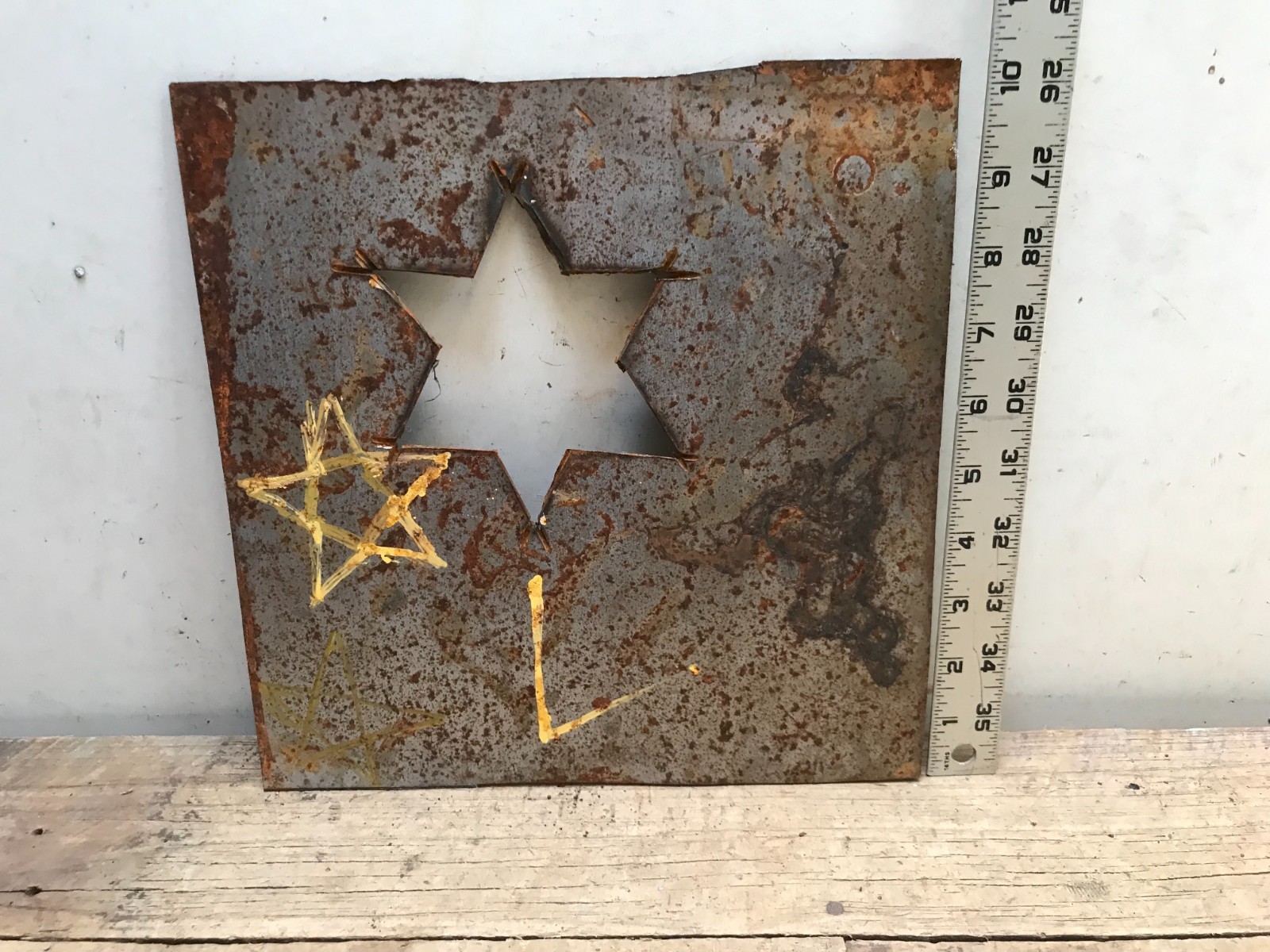 Rusty Colorfull Steel Sheet Metal 15 10″ x 10 1/4″ Star Wall Art Garden Decor
