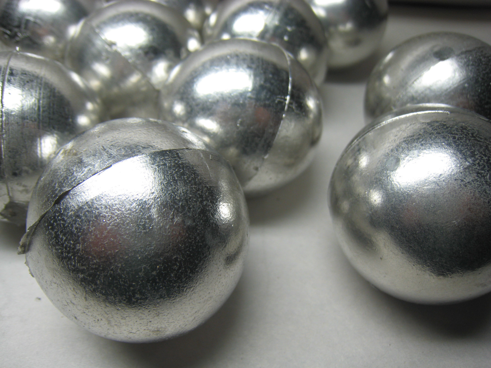 Similar Cerro/Bolten Cerrotru Alloy 281 Bismuth Tin Metal 2″ Ball @ 1.3 pounds