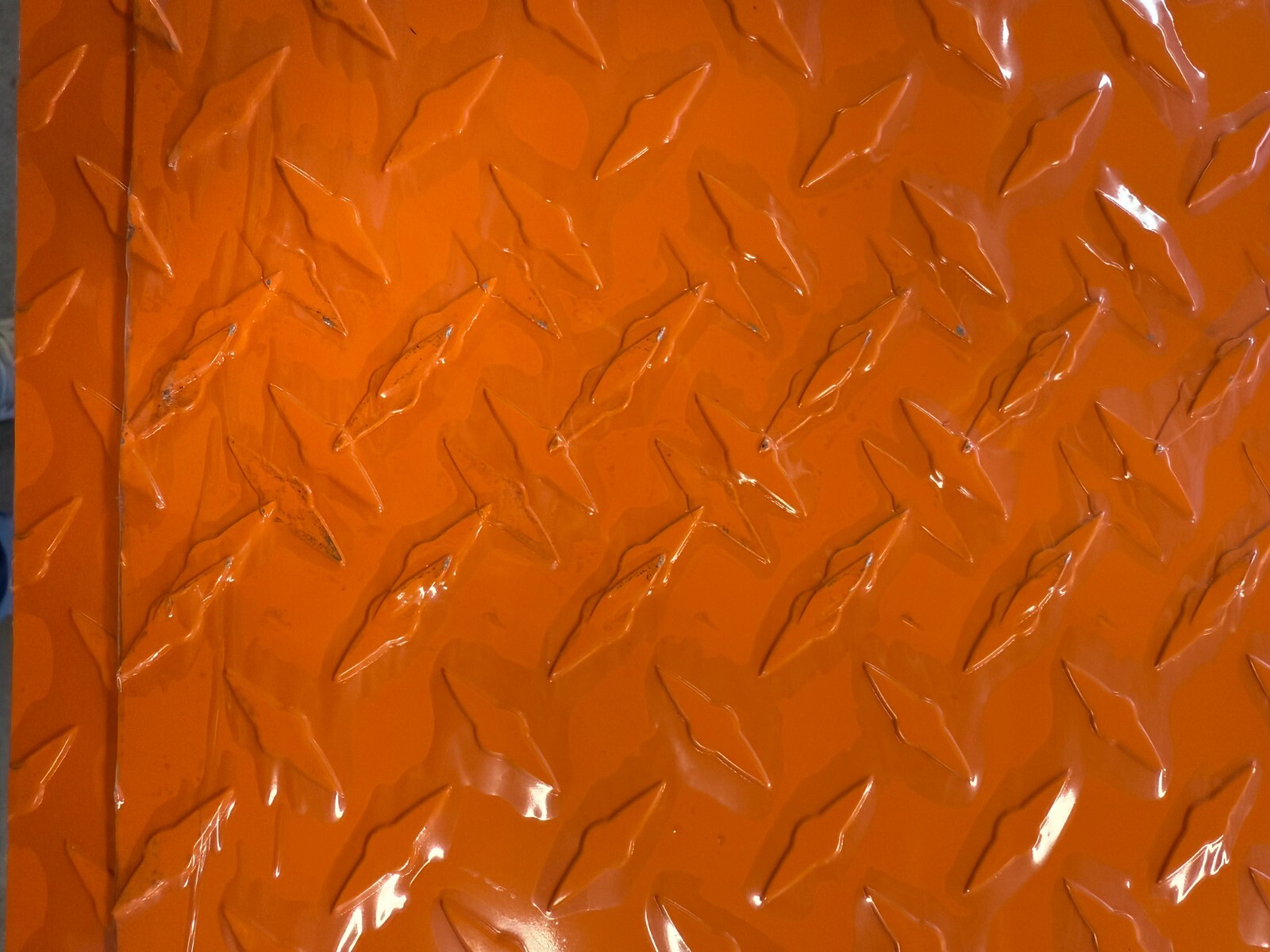 UTILITY Orange Aluminum Diamond Tread Plate .025″ Thick – 24″ x 10′ (2-Pack)