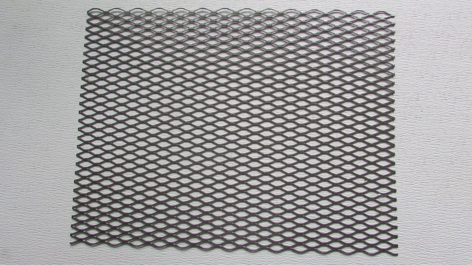 1/2″-#16. 304 STAINLESS STEEL FLATTENED EXPANDED METAL–6-1/2″ x 12″