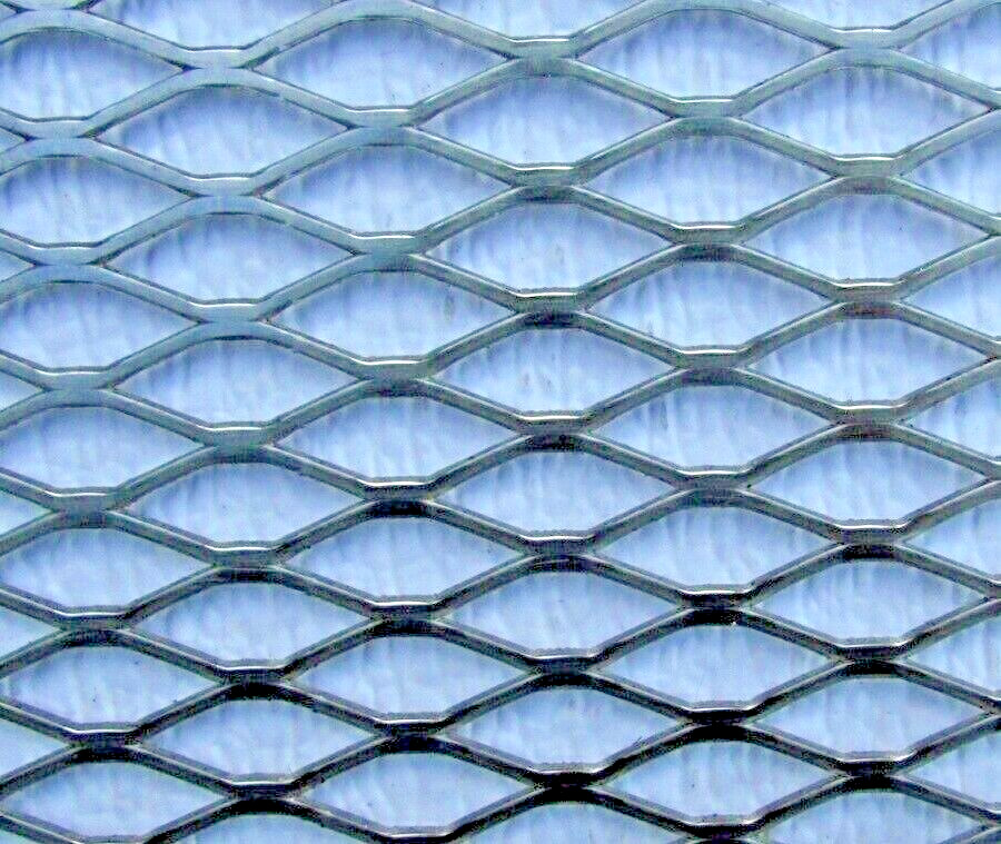 1/2 #16 304 STAINLESS STEEL FLATTENED EXPANDED METAL—12″ X 12″—