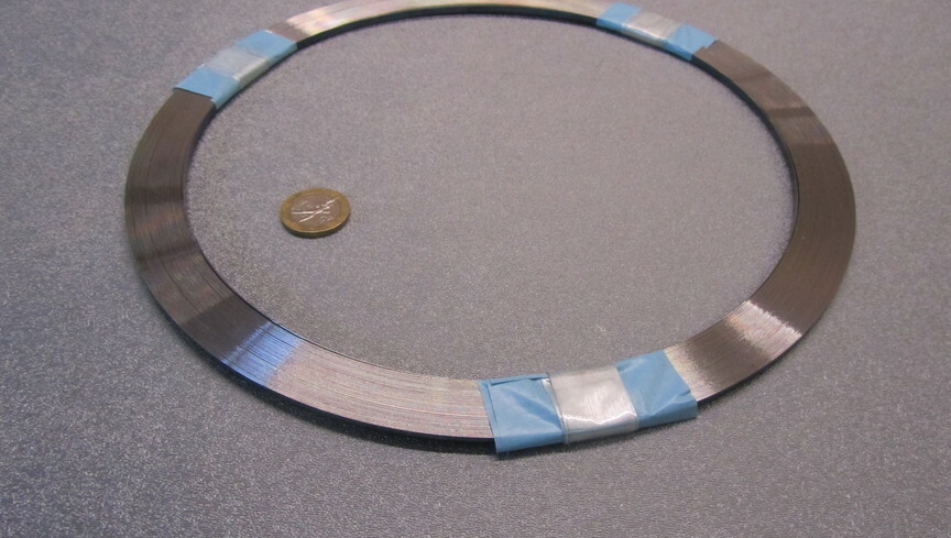 1095 Hard Blue Tempered Spring Steel Shim .015″ Thick x .125″ Wide x 1200″ Long