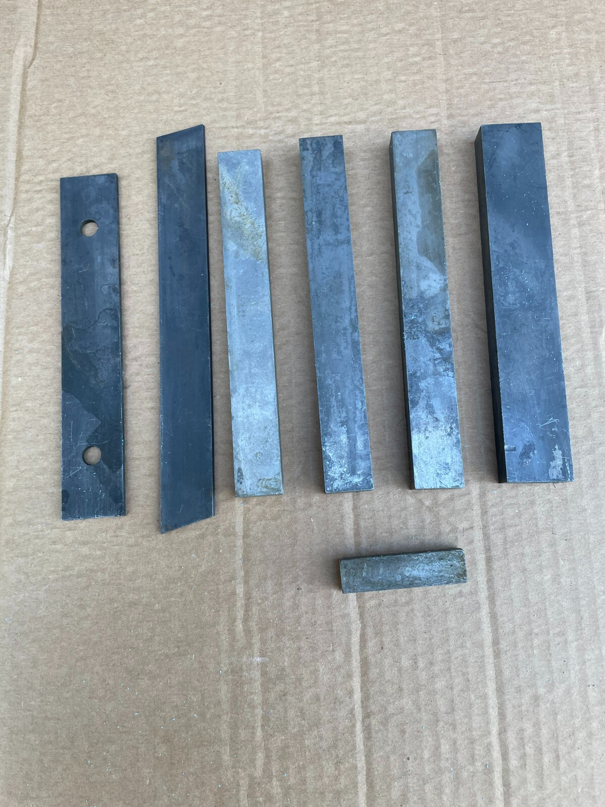 Steel Flat Bar Various Lengths, 1/2″ x 3/4″ & 1/2″ x 1″ Flat Bar Steel (7 Pcs)
