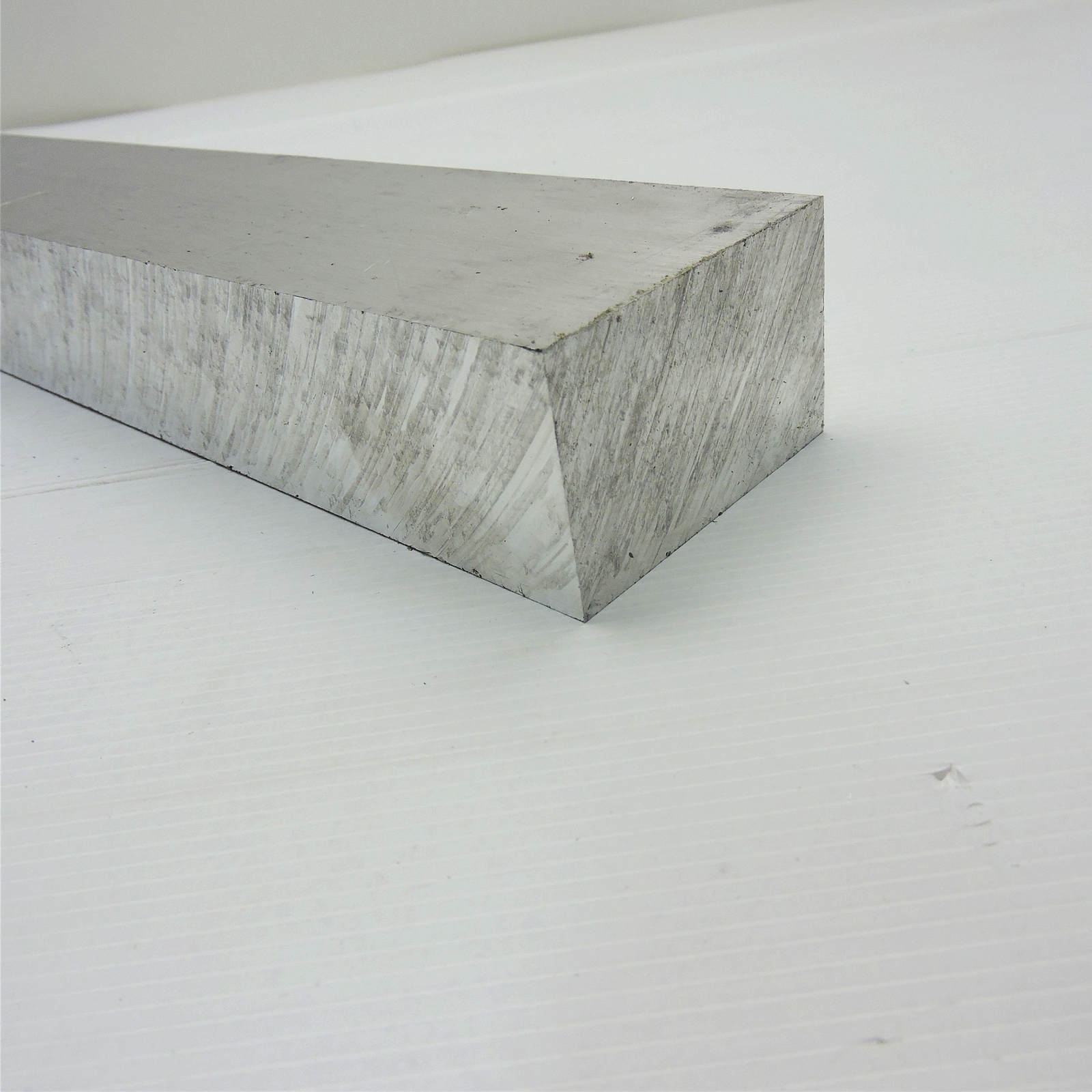 1.75″ thick 1 3/4 Aluminum 6061 PLATE 2.875″ x 13.75″ Long sku 306525