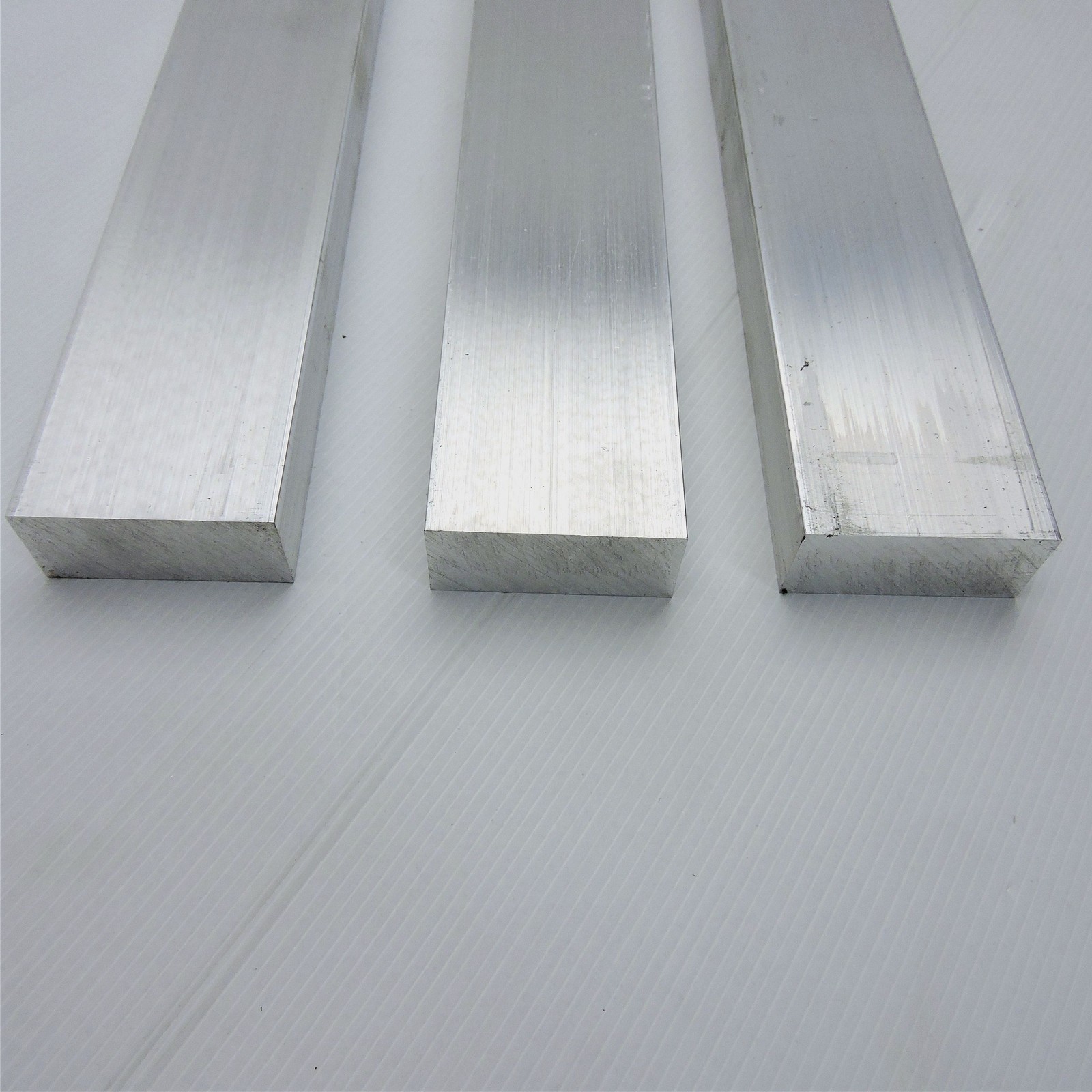 1″ x 2.5″ Aluminum 6061 FLAT BAR 19.625″ Long new mill stock QTY 3 sku M333