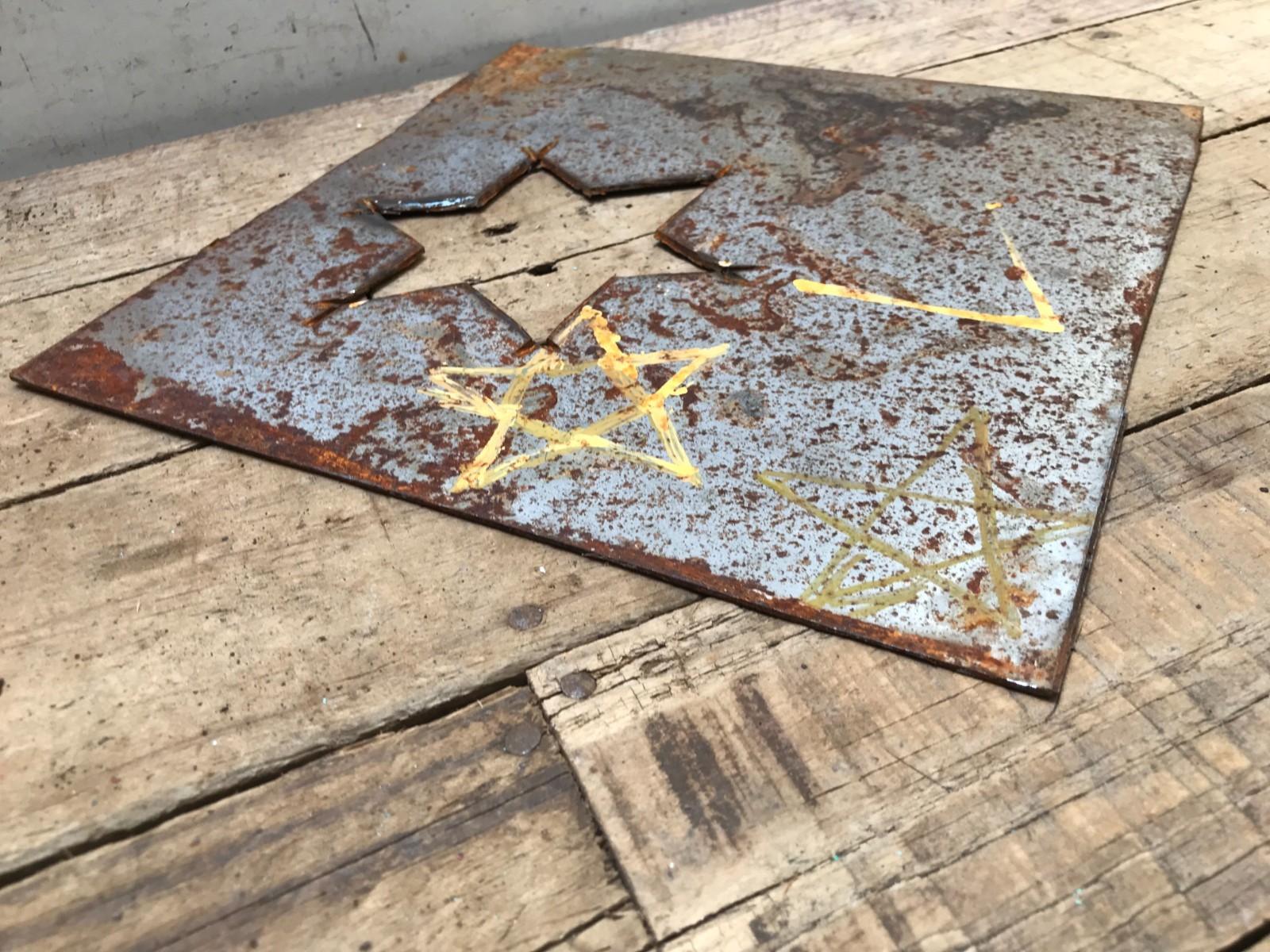 Rusty Colorfull Steel Sheet Metal 15 10″ x 10 1/4″ Star Wall Art Garden Decor