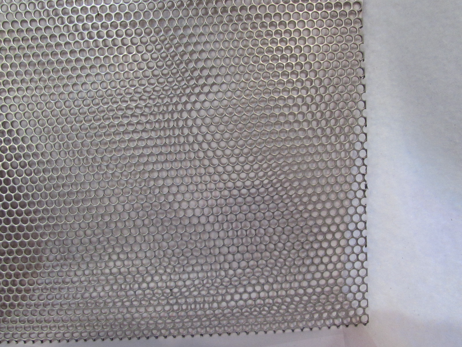 20 GA 304 STAINLESS PERORATED SHEET–5/32″ HOLES ON 3/16″STAGGERED 5″ x 16-1/2″