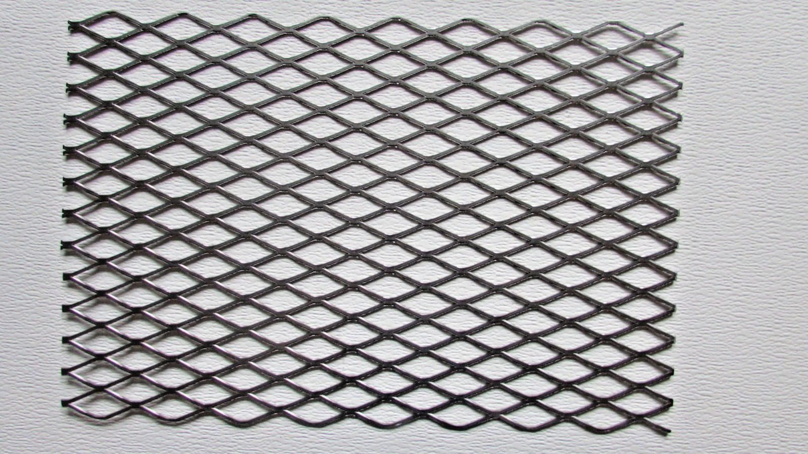 3/4#13- 304 STAINLESS STEEL FLATTENED EXPANDED METAL– 12″ X 18″