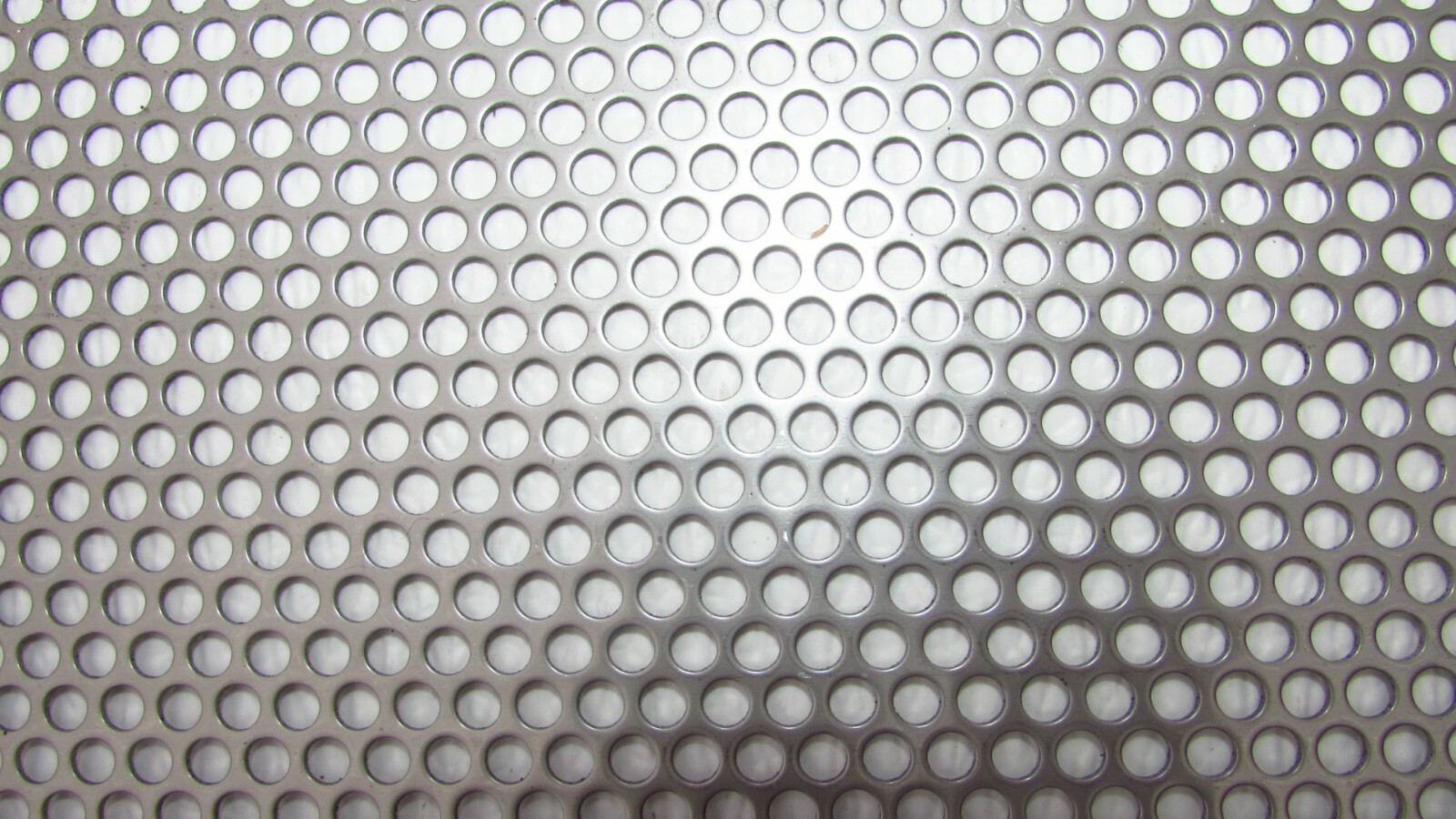 ==3/16″ HOLES-18 GAUGE-304 STAINLESS STEEL PERFORATED SHEET 12″ X 24″==