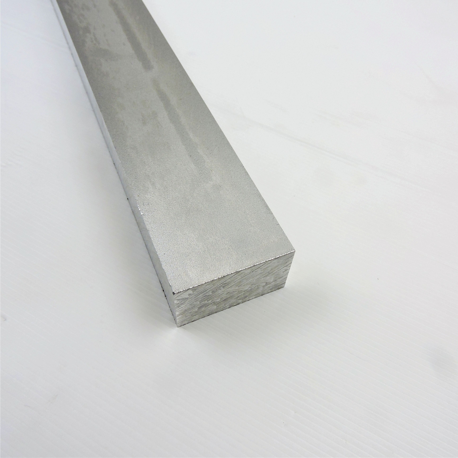1.25″ thick 1 1/4 Aluminum 6061 PLATE 2.875″ x 28.25″ Long sku 125516