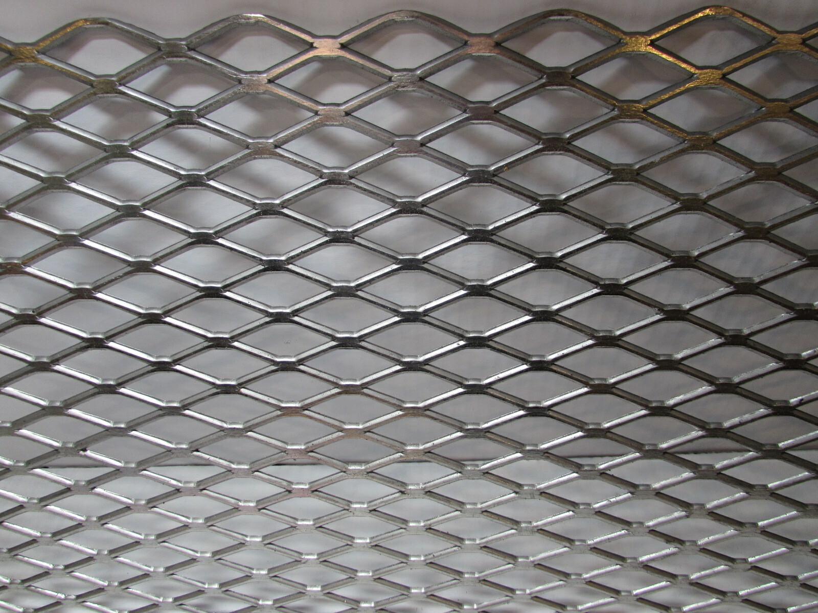3/4#9 304 STAINLESS STEEL FLATTENED EXPANDED METAL—10″ x 23-1/2″