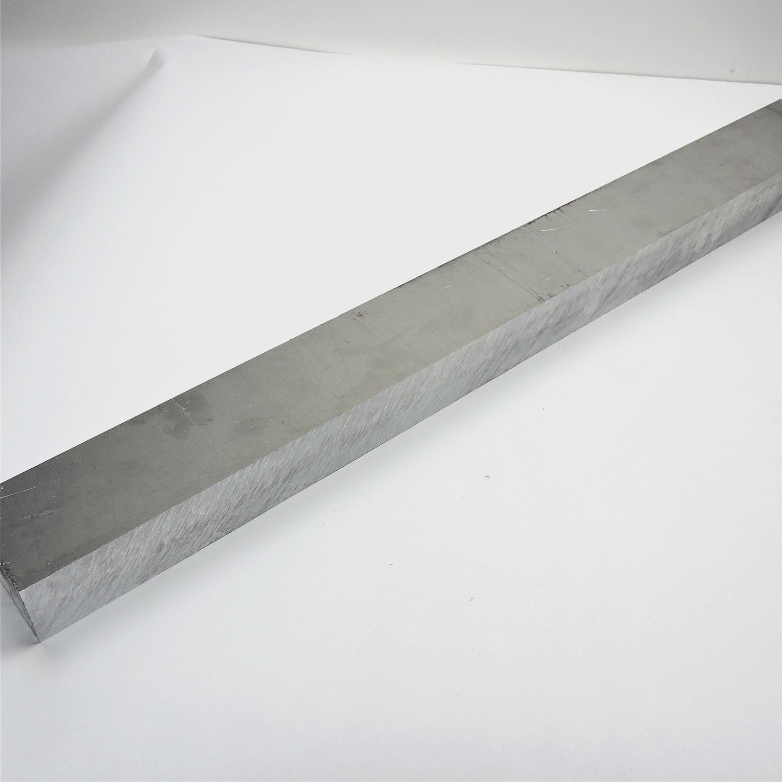 2.25″ thick 2 1/4 Aluminum 6061 PLATE 2.875″ x 31.25″ Long sku 107081