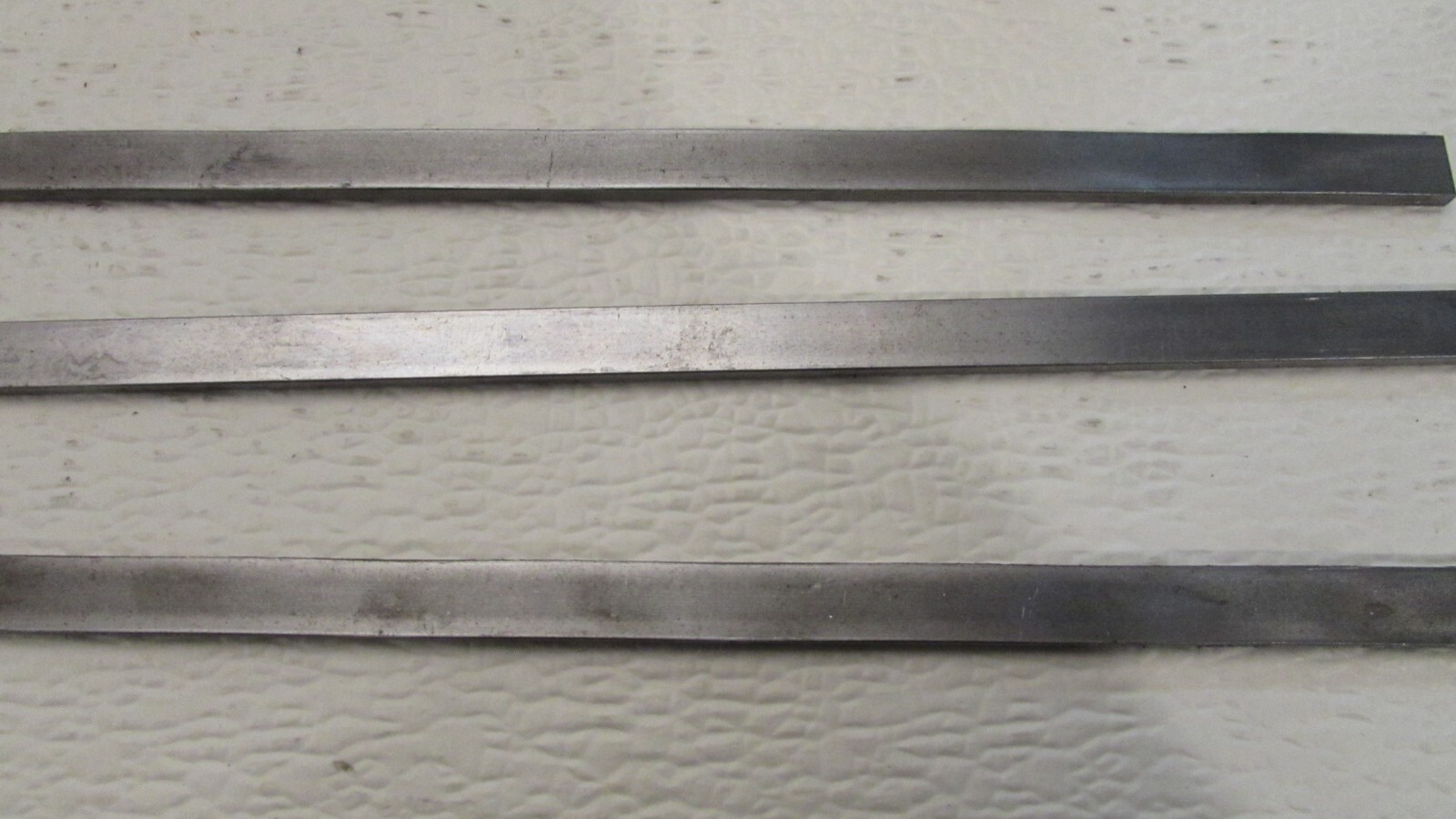 1/8″ THICK X 3/8″ WIDE X 9″ LONG CR 1018 FLAT BAR–200 PIECE LOT