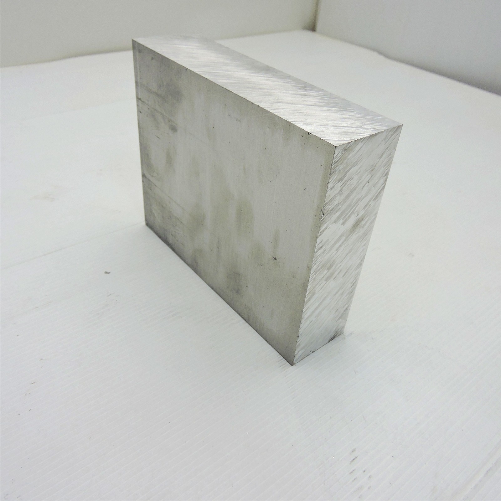 1.5″ thick 1 1/2 Aluminum 6061 PLATE 4.5″ x 7.875″ Long sku 340500