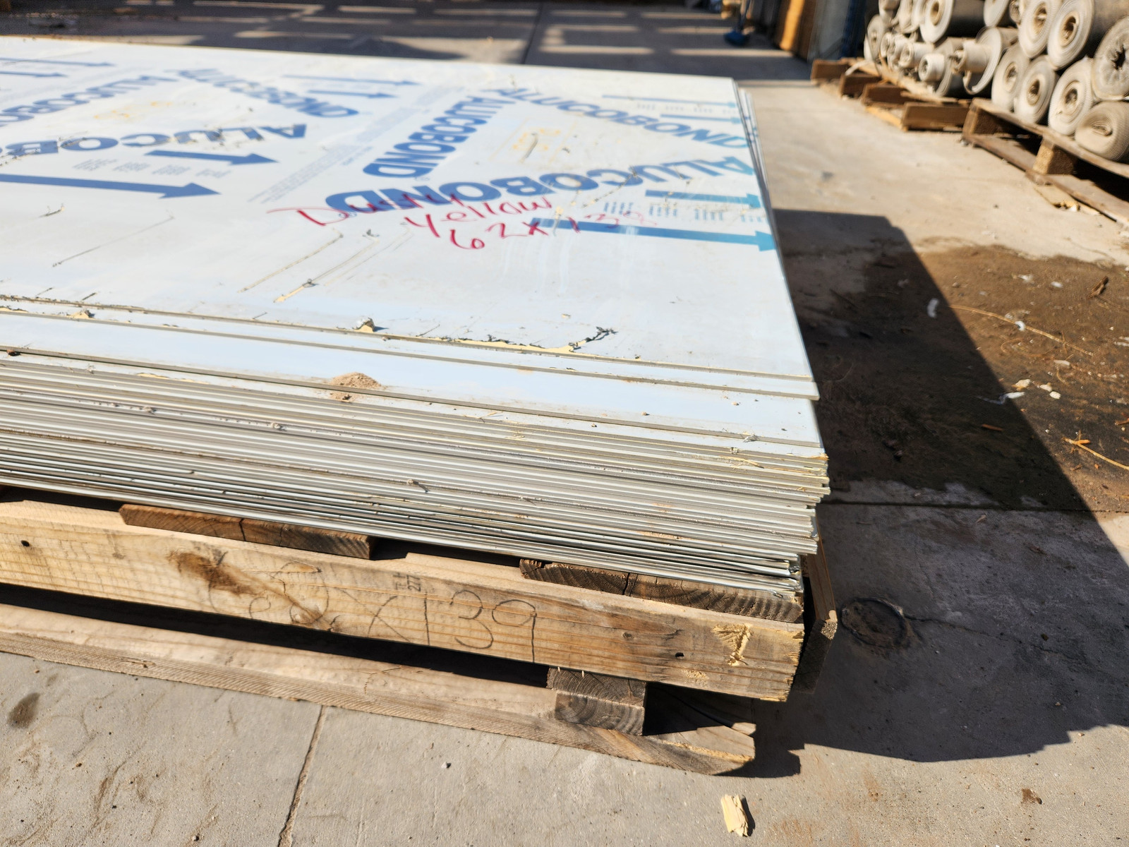 Aluminum Composite Panel – 11.5′ x 50″ x 0.15″ – Exterior Sign Cladding Sheet