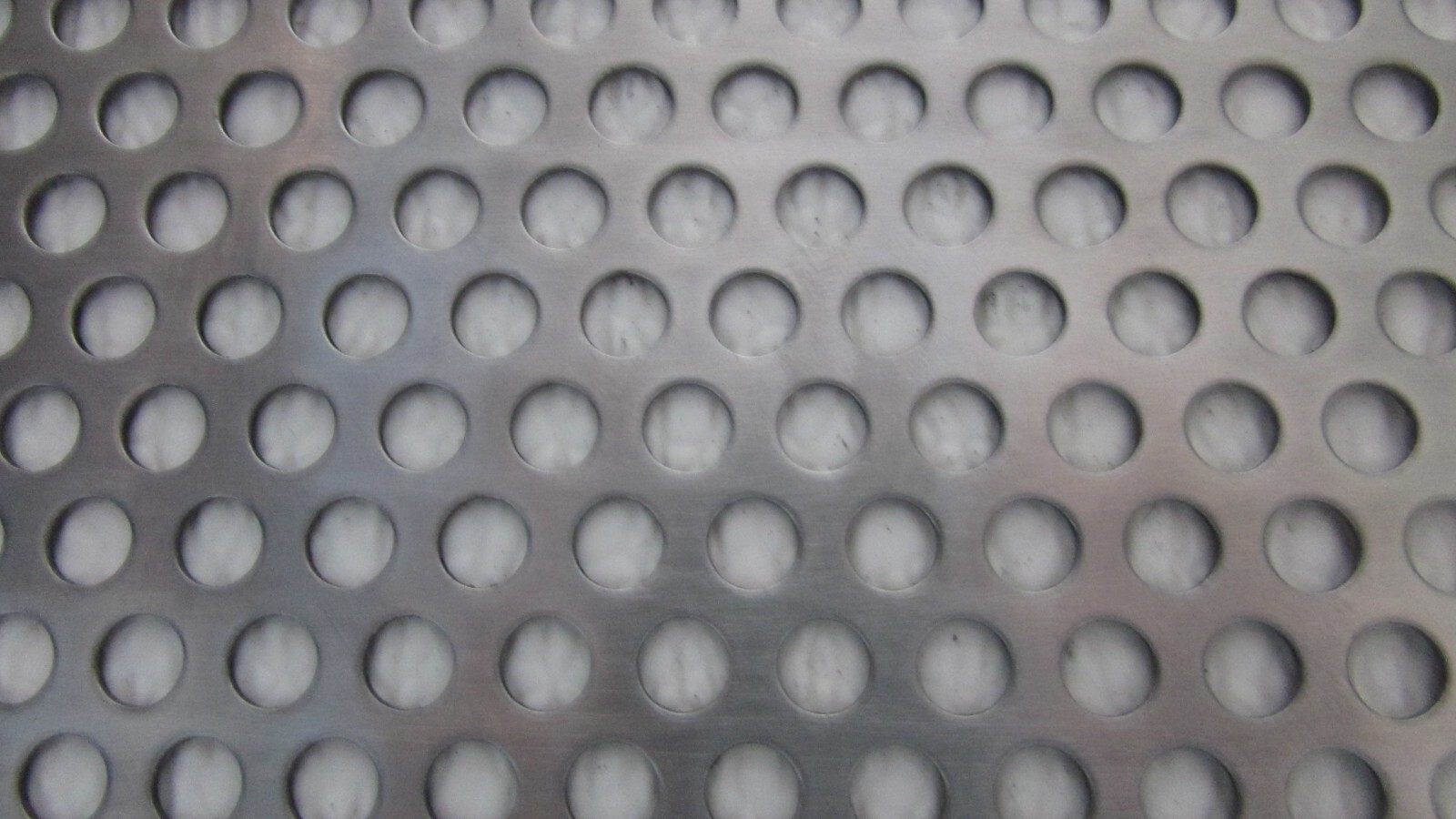 1/4″ HOLE 0N 3/8 CENTERS 18 GAUGE 304 STAINLESS STEEL PERFORATED 12″ X 24″