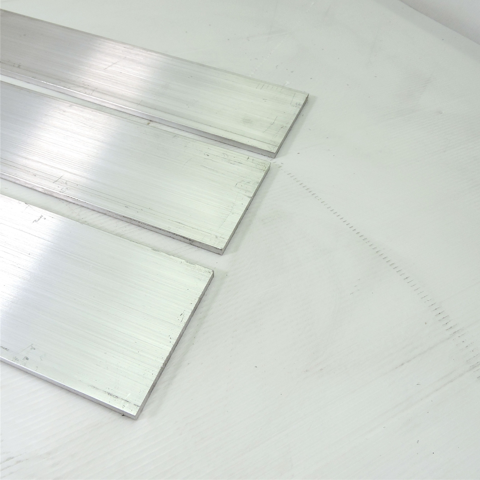 .375″ x 4″ Aluminum 6061 FLAT BAR 18.5″ Long new mill stock QTY 3 sku K631