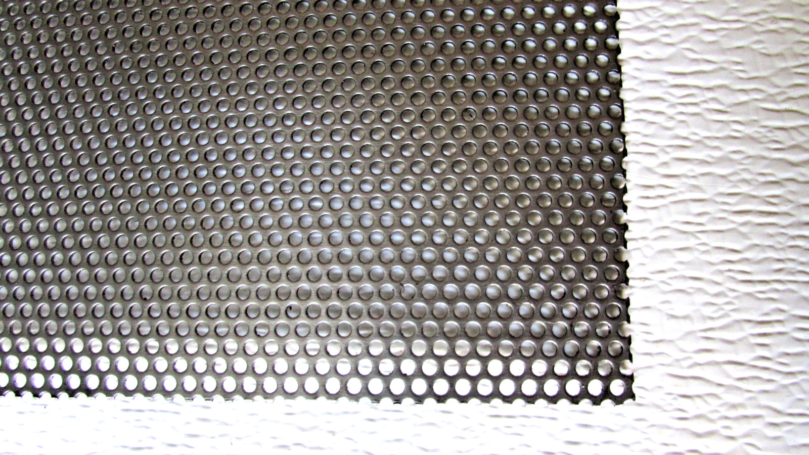 1/8″ HOLES-18 GAUGE– 304 STAINLESS STEEL PERFORATED SHEET –12″ X 12″