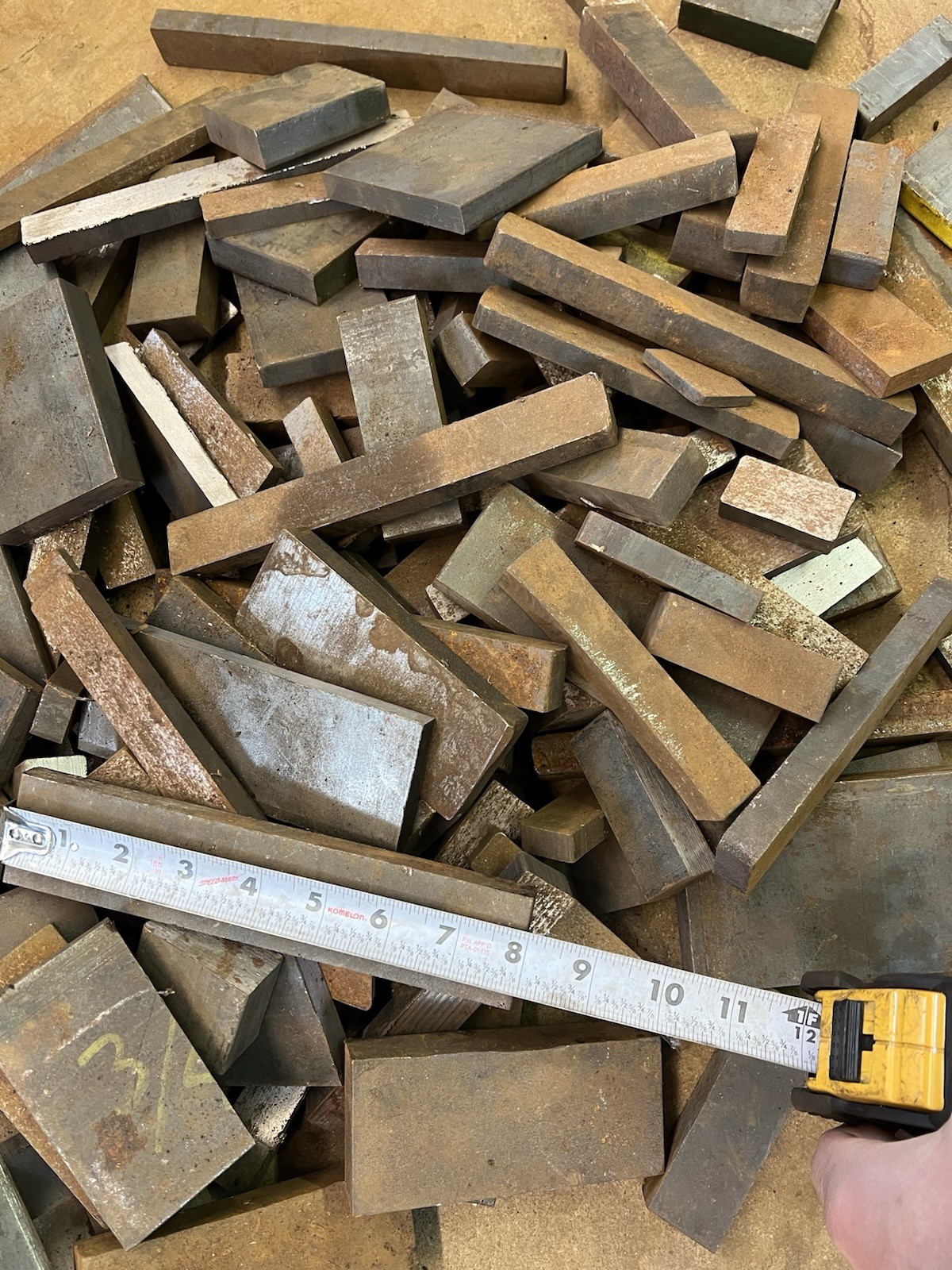 Mix lot 9+Lbs A36 Flat steel metal plate bar steel stock 3/8″ 1/2″ 3/4″ 1″+ Th